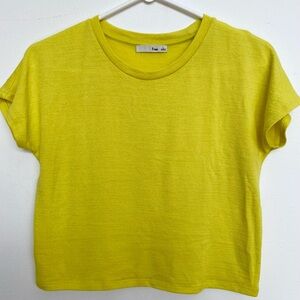 Aritzia Wilfred Free cropped Lemon Tee
